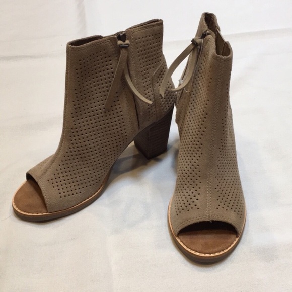 Toms Shoes - LAST CHANCE! NWT Toms Suede Majorca Peep Toe Boots
